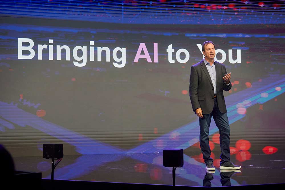Lenovo's EVP, Kirk Skaugen, addressing the audience on the TechWorld stage