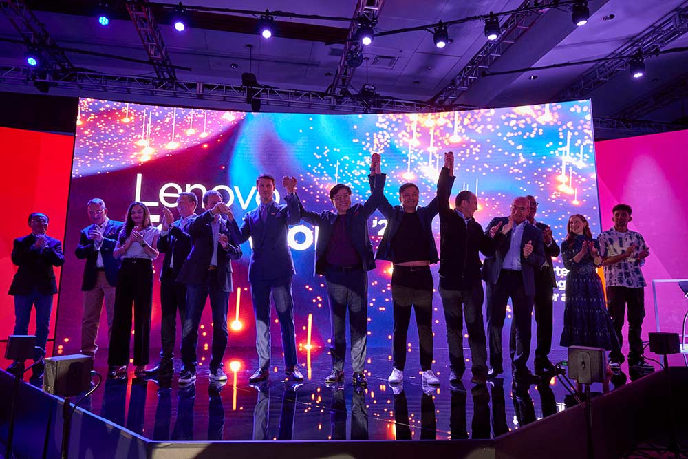 Lenovo Tech World 23 speakers gather on the stage for a final round of applause