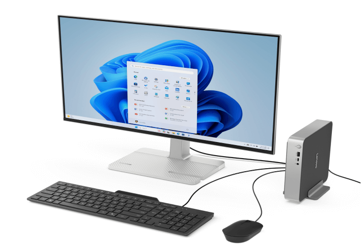 IdeaCentre Mini x Gen 10 (1L) verbunden mit einer Tastatur und einem Monitor